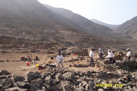  Alumnos del curso de excavación (2003).